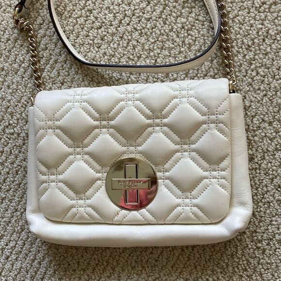 Kate Spade Aster Court Naomi Crossbody Bag Purse Quilted White Red Lining VEUC - Picture 4 of 15